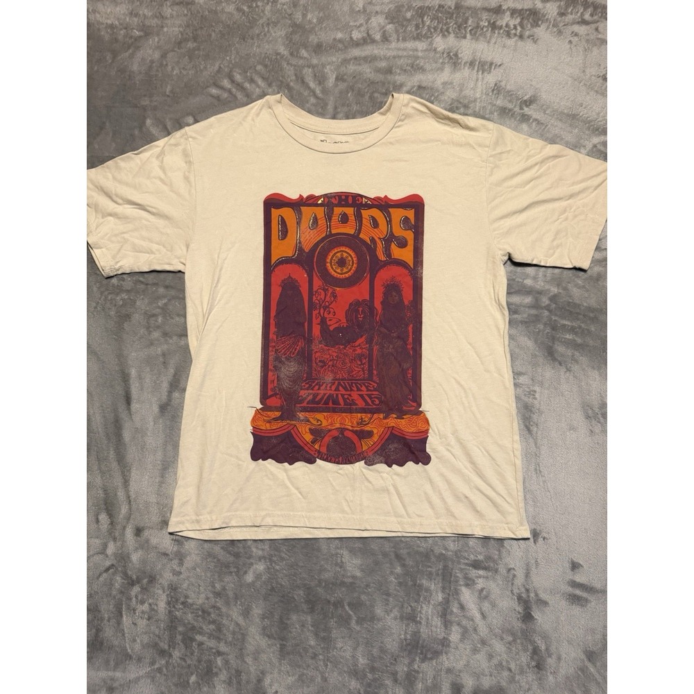 The Doors T Shirt Mens Small Cream Graphic Band Tee 2023 Rock Concert